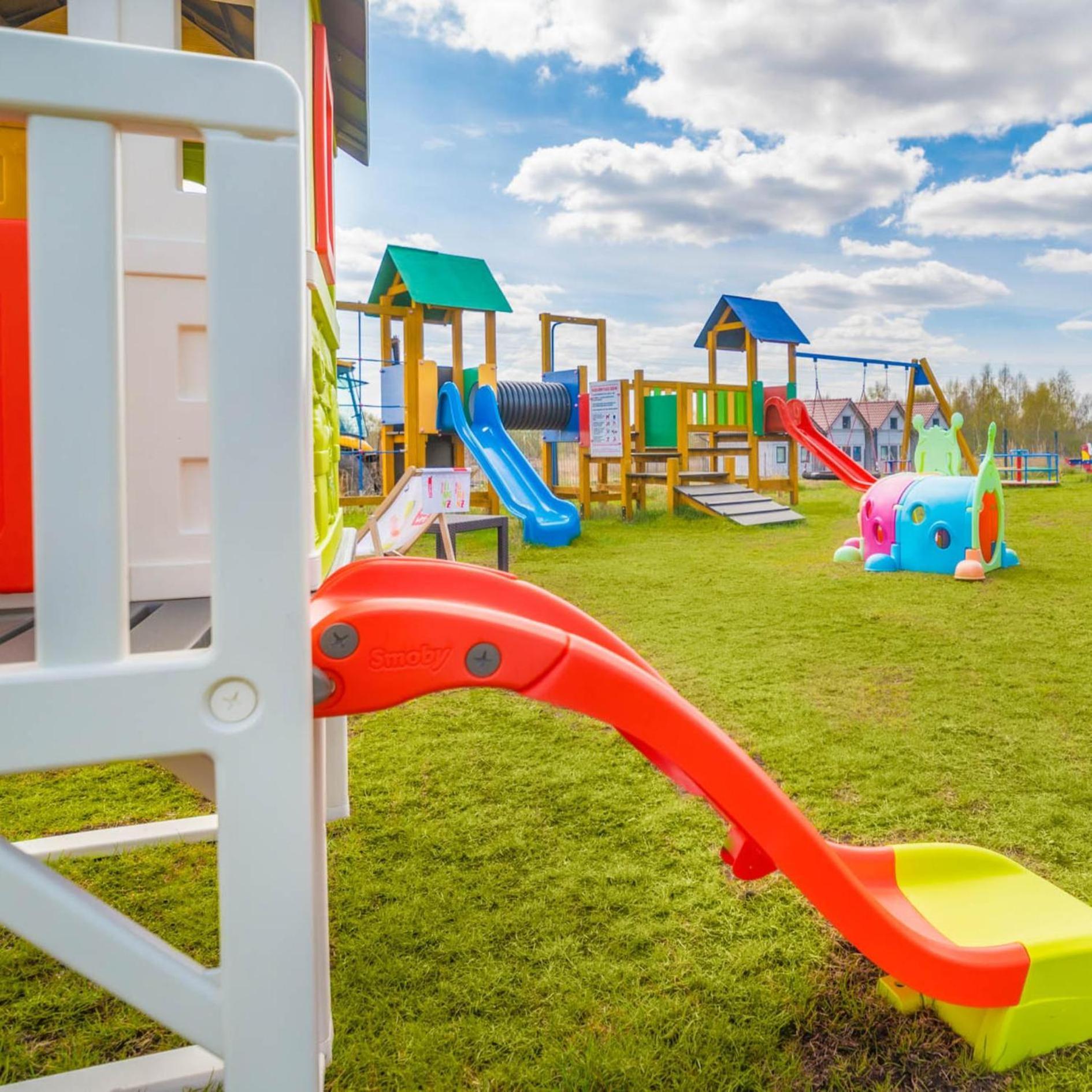 Olivina Park Spa - Domki Z Dostepem Do Krytego Basenu, Saun, Wyzywienia I Atrakcji Dla Dzieci Niechorze Exterior foto