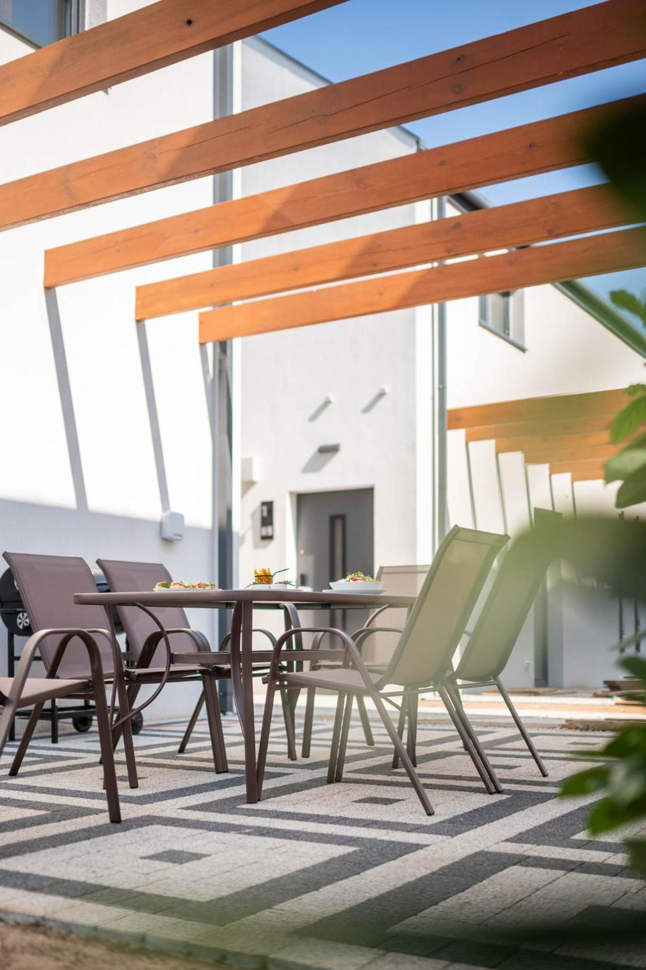 Olivina Park Spa - Domki Z Dostepem Do Krytego Basenu, Saun, Wyzywienia I Atrakcji Dla Dzieci Niechorze Exterior foto
